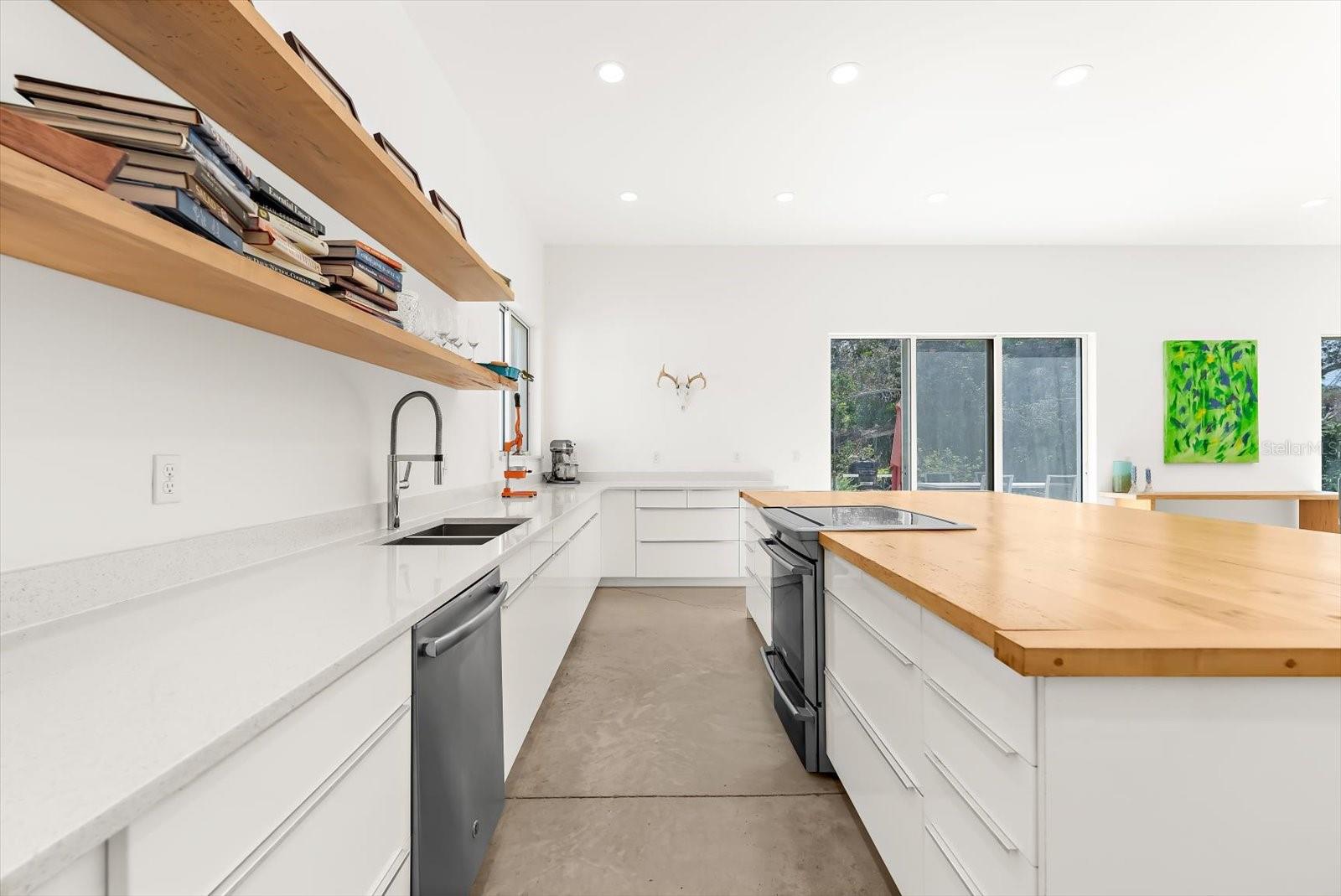 ENGLEWOOD GARDENS - Residential