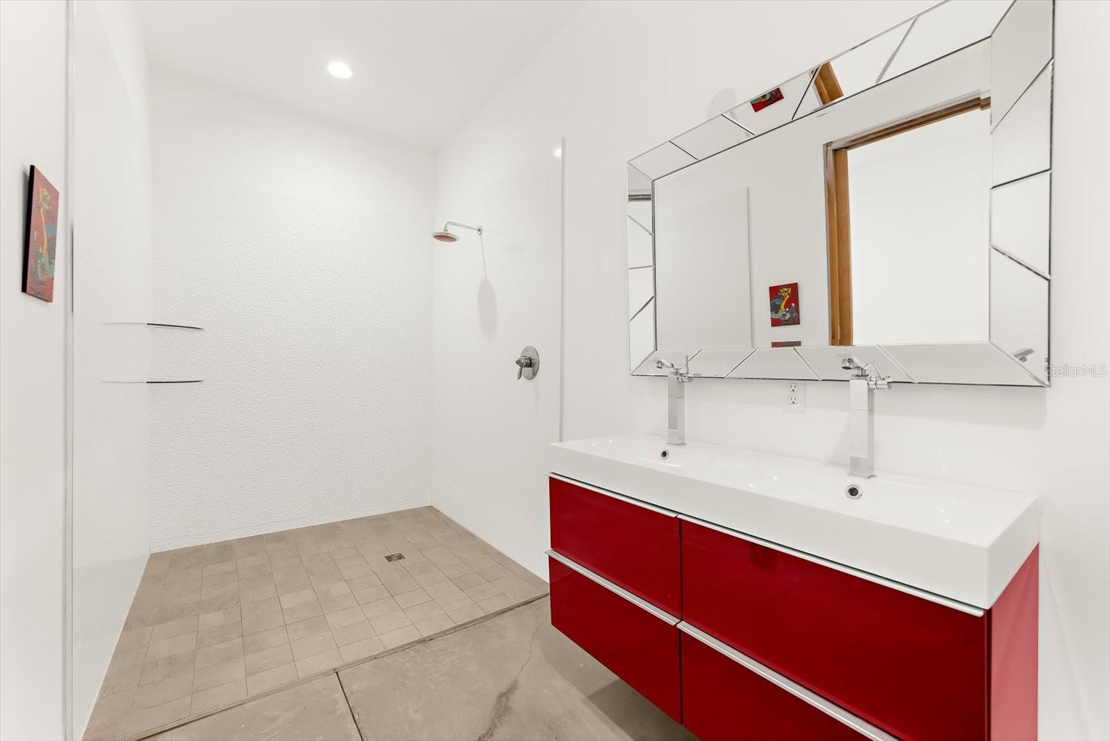 ENGLEWOOD GARDENS - Residential