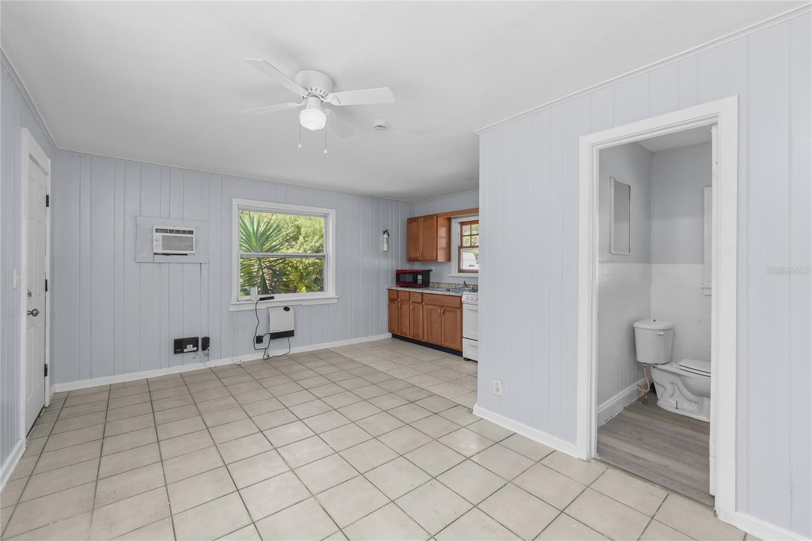 HIGHLAND PARK - Commercial Sale