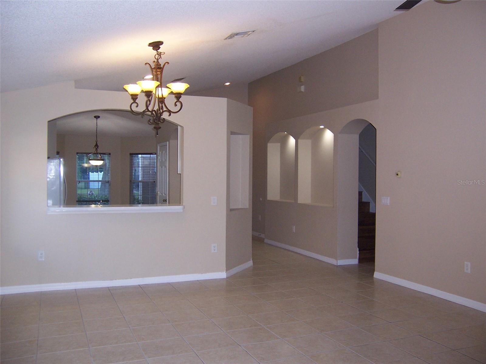 VISTA LAKES VILLAGES N-4 & N-5 - Residential Lease