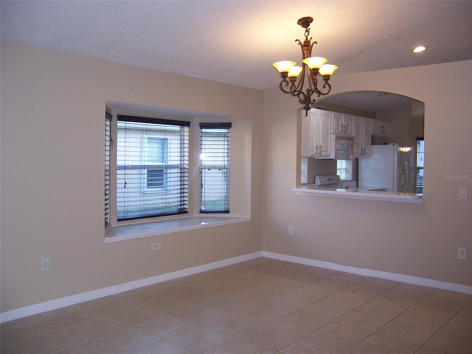 VISTA LAKES VILLAGES N-4 & N-5 - Residential Lease