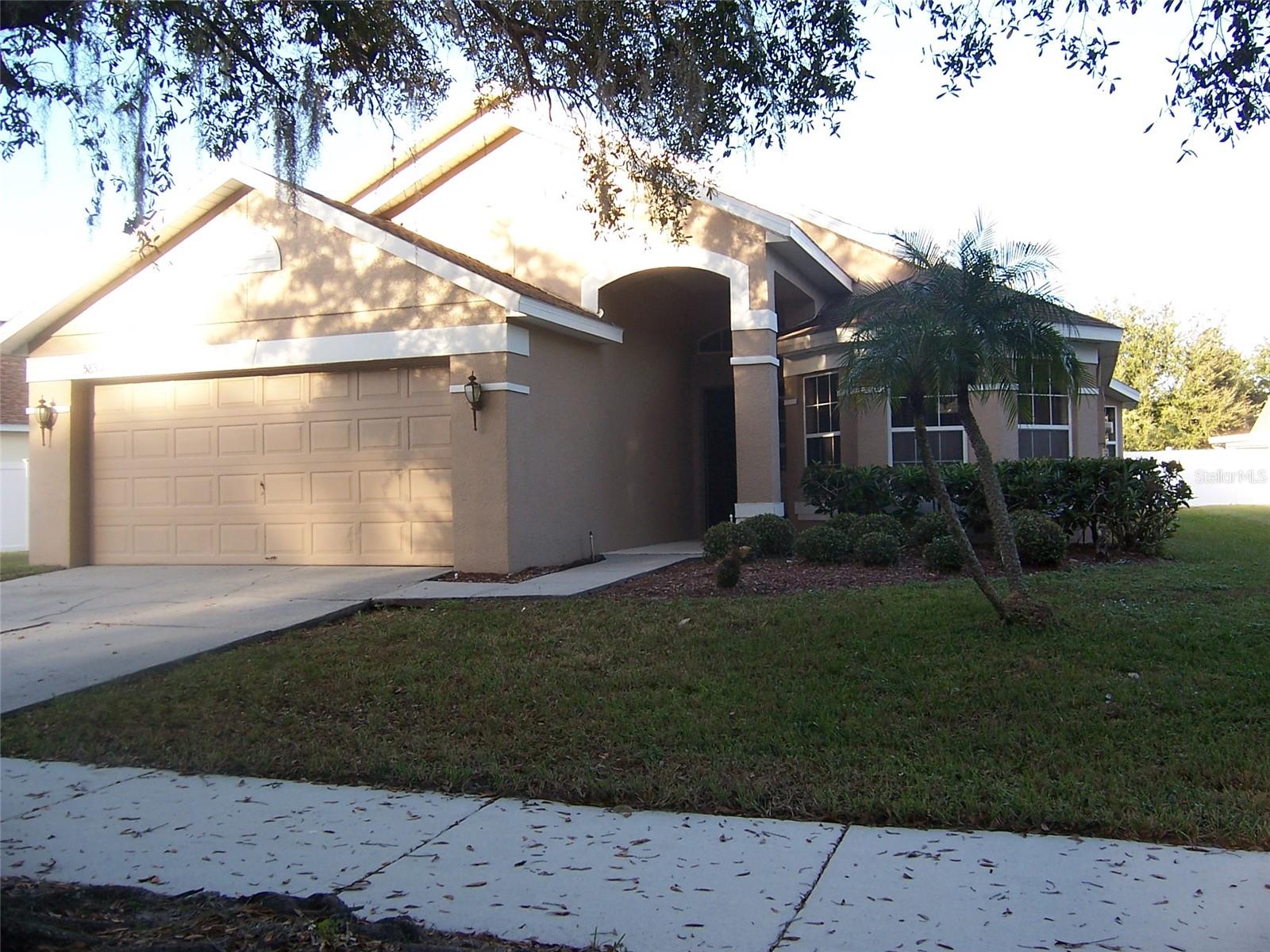 VISTA LAKES VILLAGES N-4 & N-5 - Residential Lease