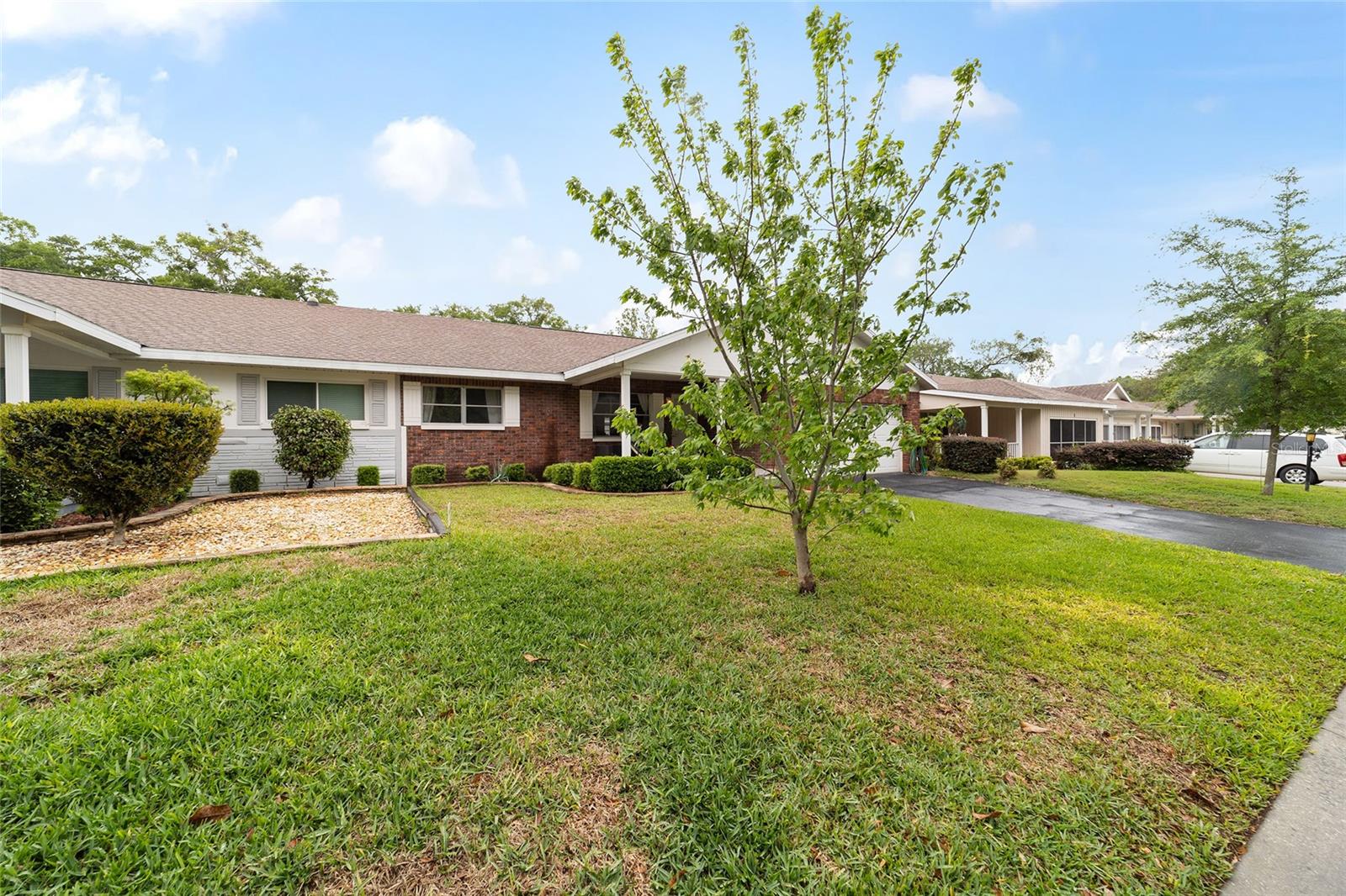 ON TOP OF THE WORLD - Residential