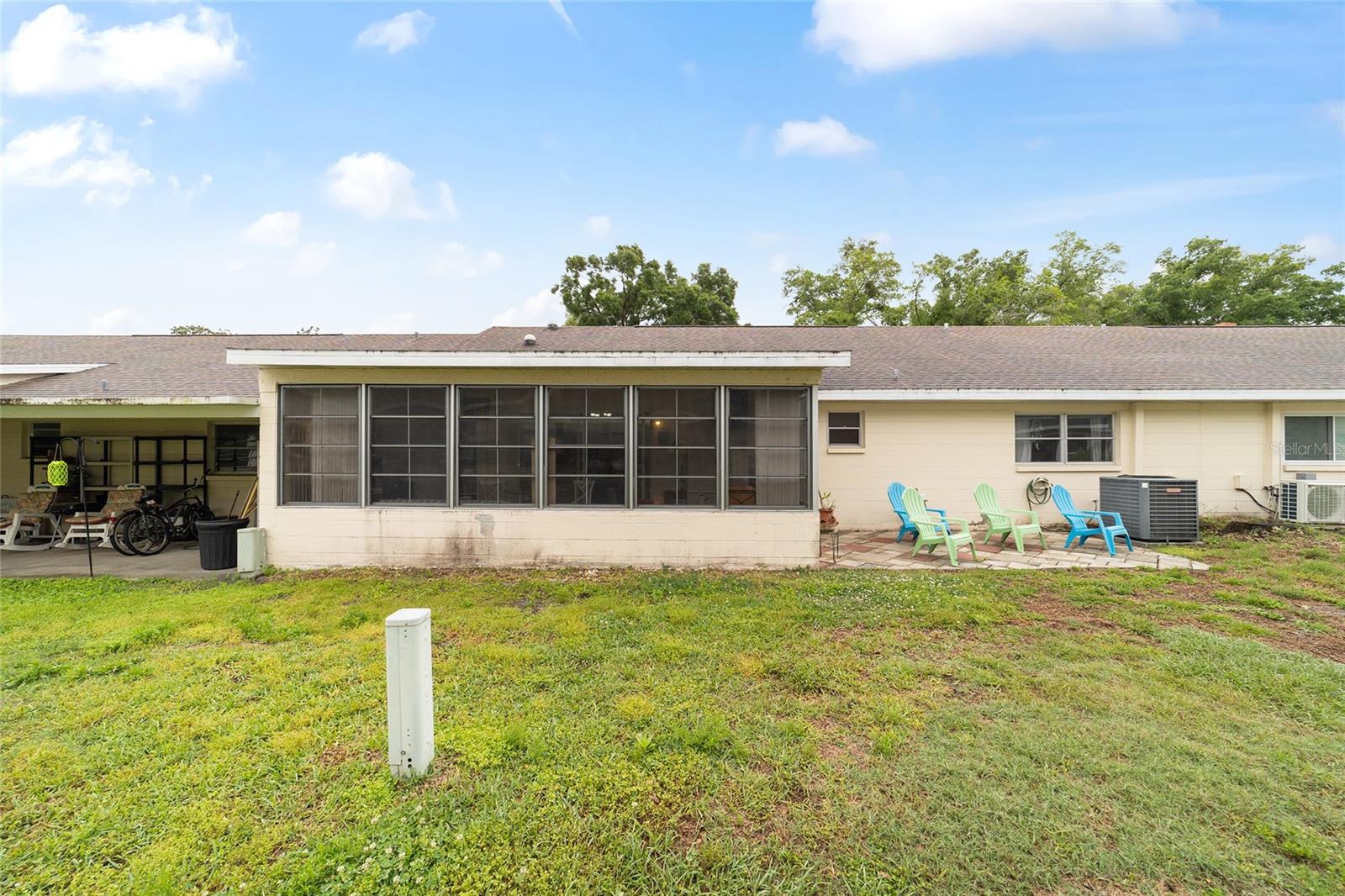 ON TOP OF THE WORLD - Residential