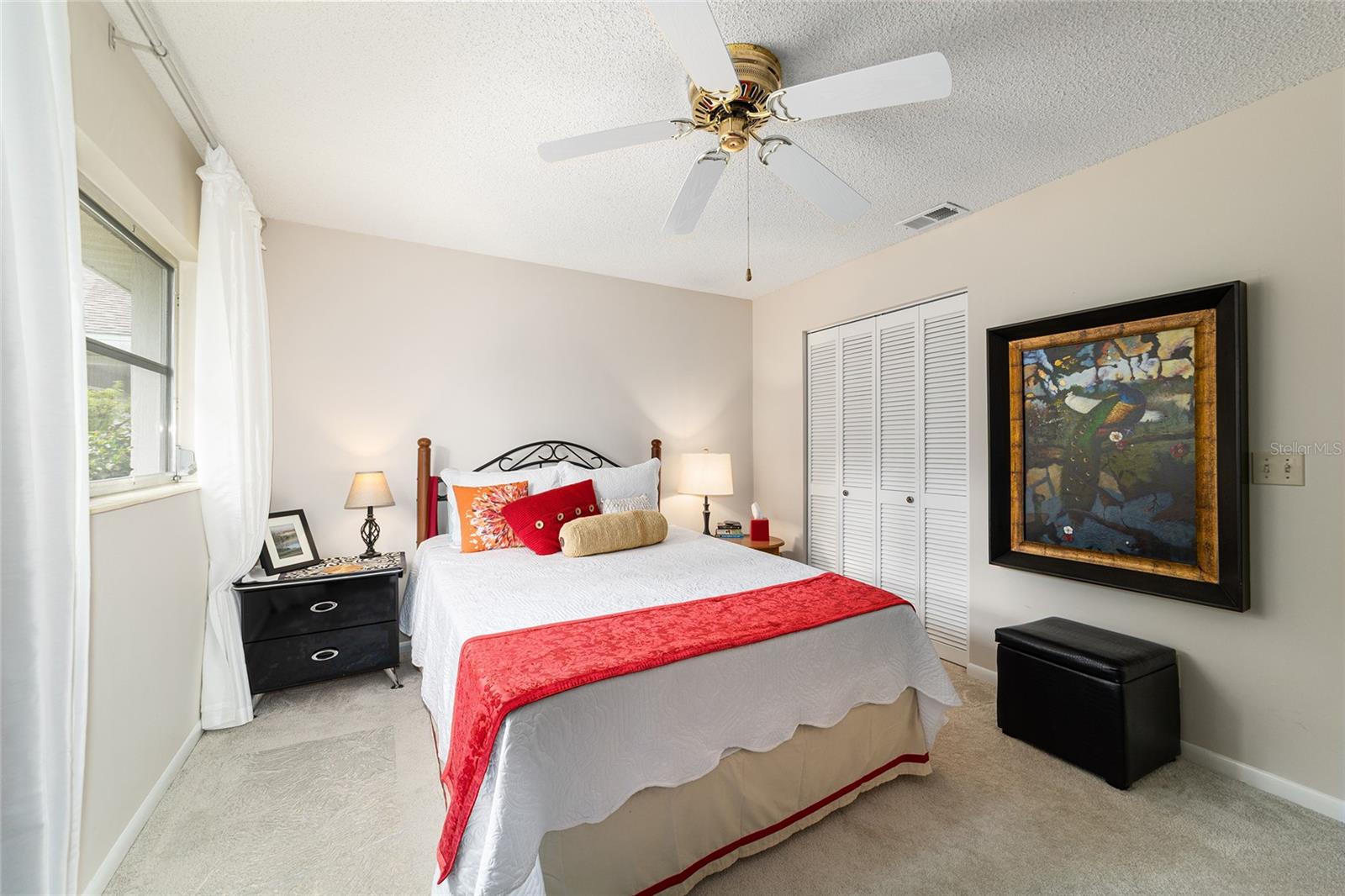 ON TOP OF THE WORLD - Residential