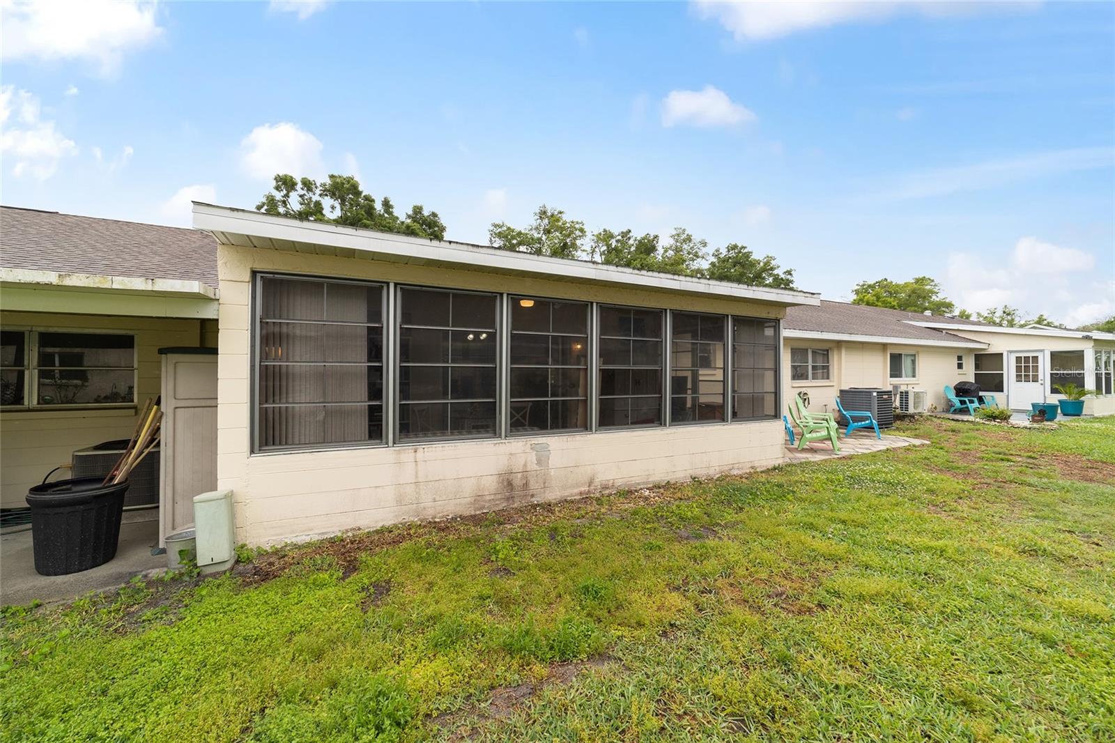 ON TOP OF THE WORLD - Residential