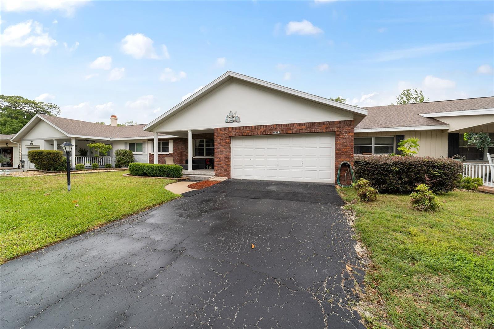 ON TOP OF THE WORLD - Residential