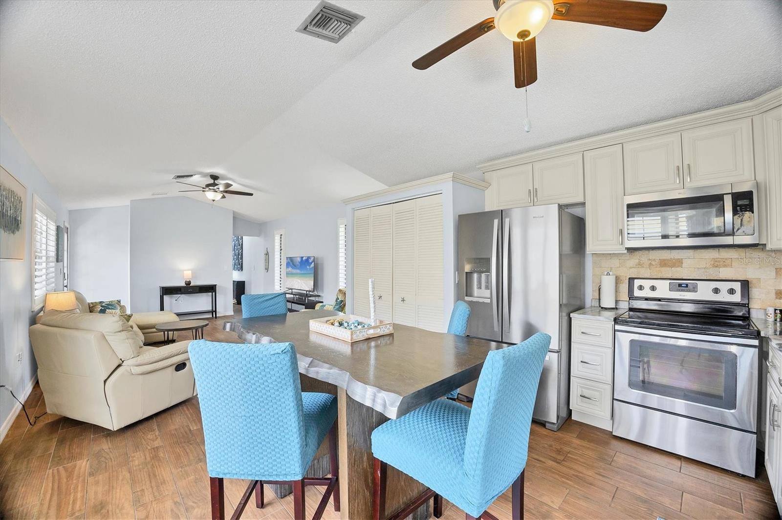 VILLAS ROTONDA PH02 - Residential