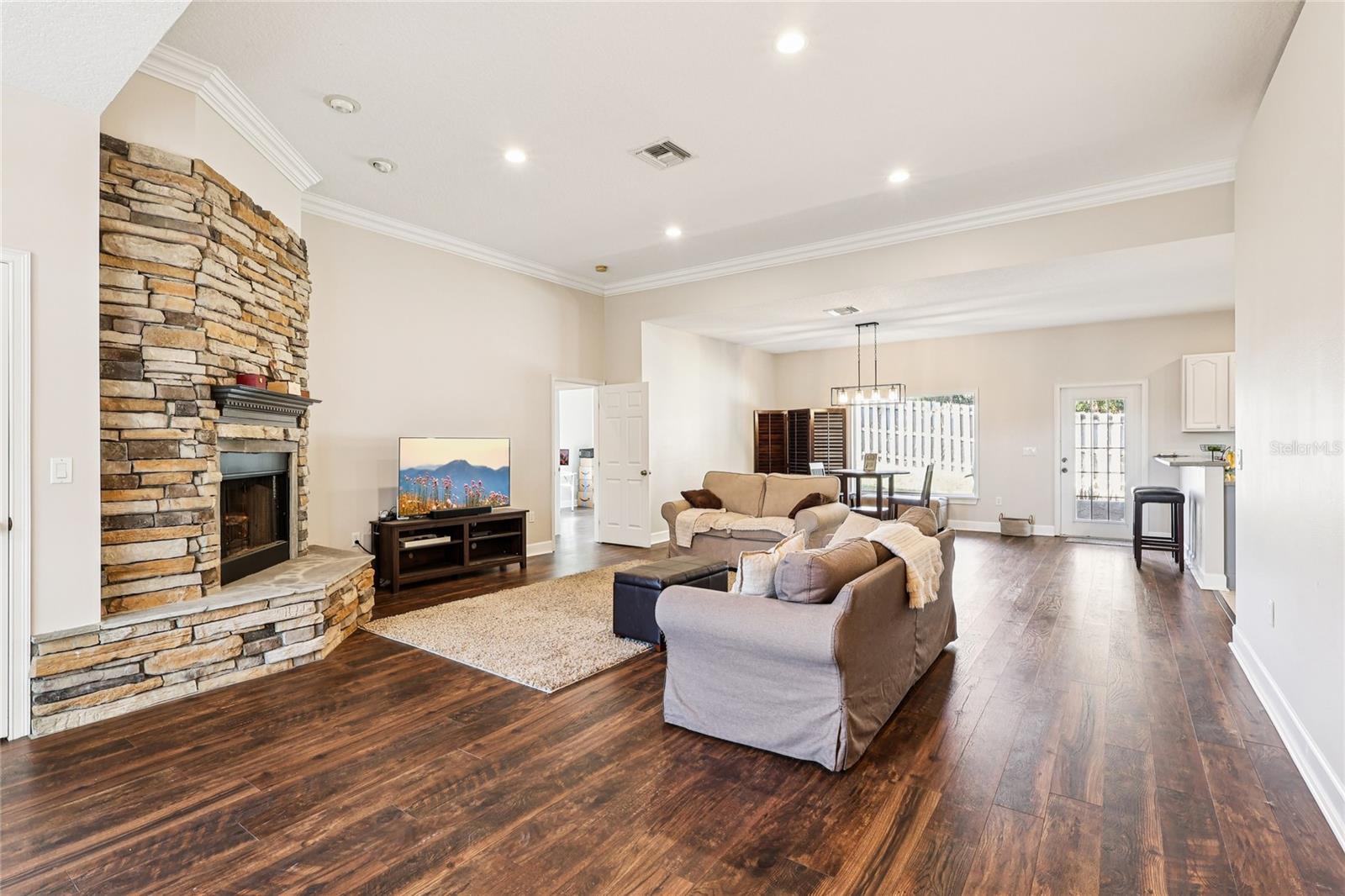 OAKES SUB - Residential