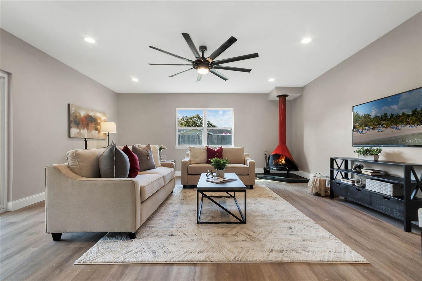 SUNLAND ESTATES 1ST ADD - Residential