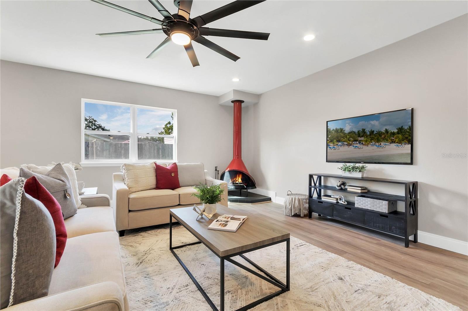 SUNLAND ESTATES 1ST ADD - Residential