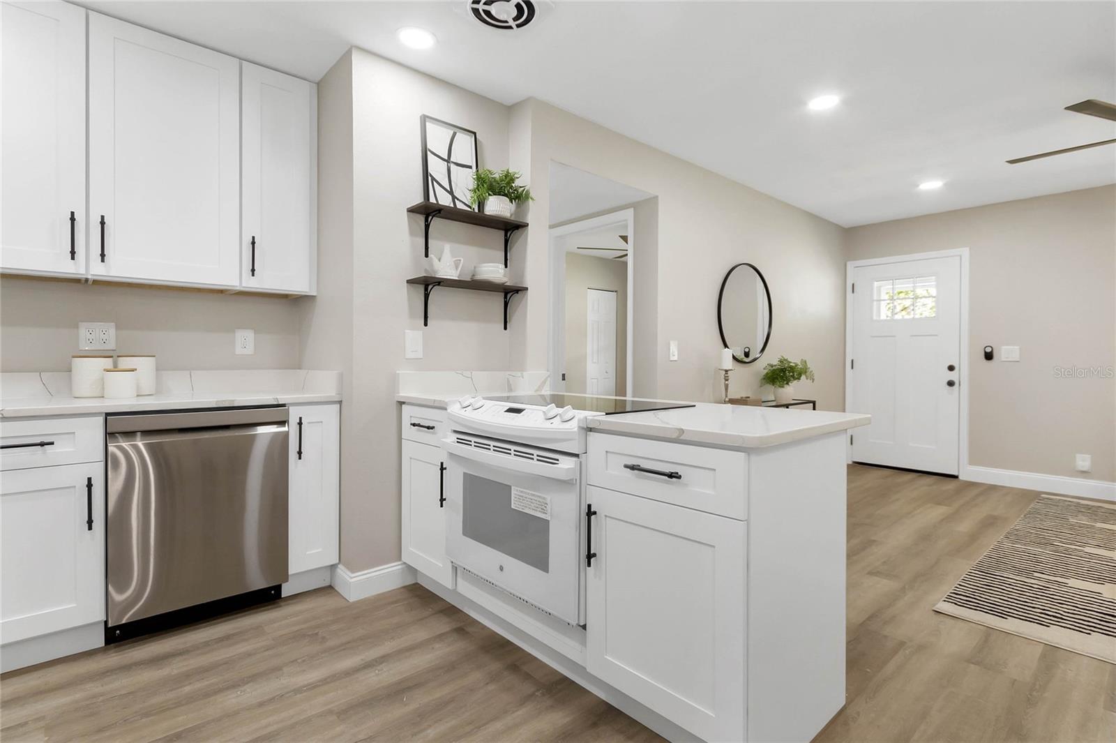 SUNLAND ESTATES 1ST ADD - Residential