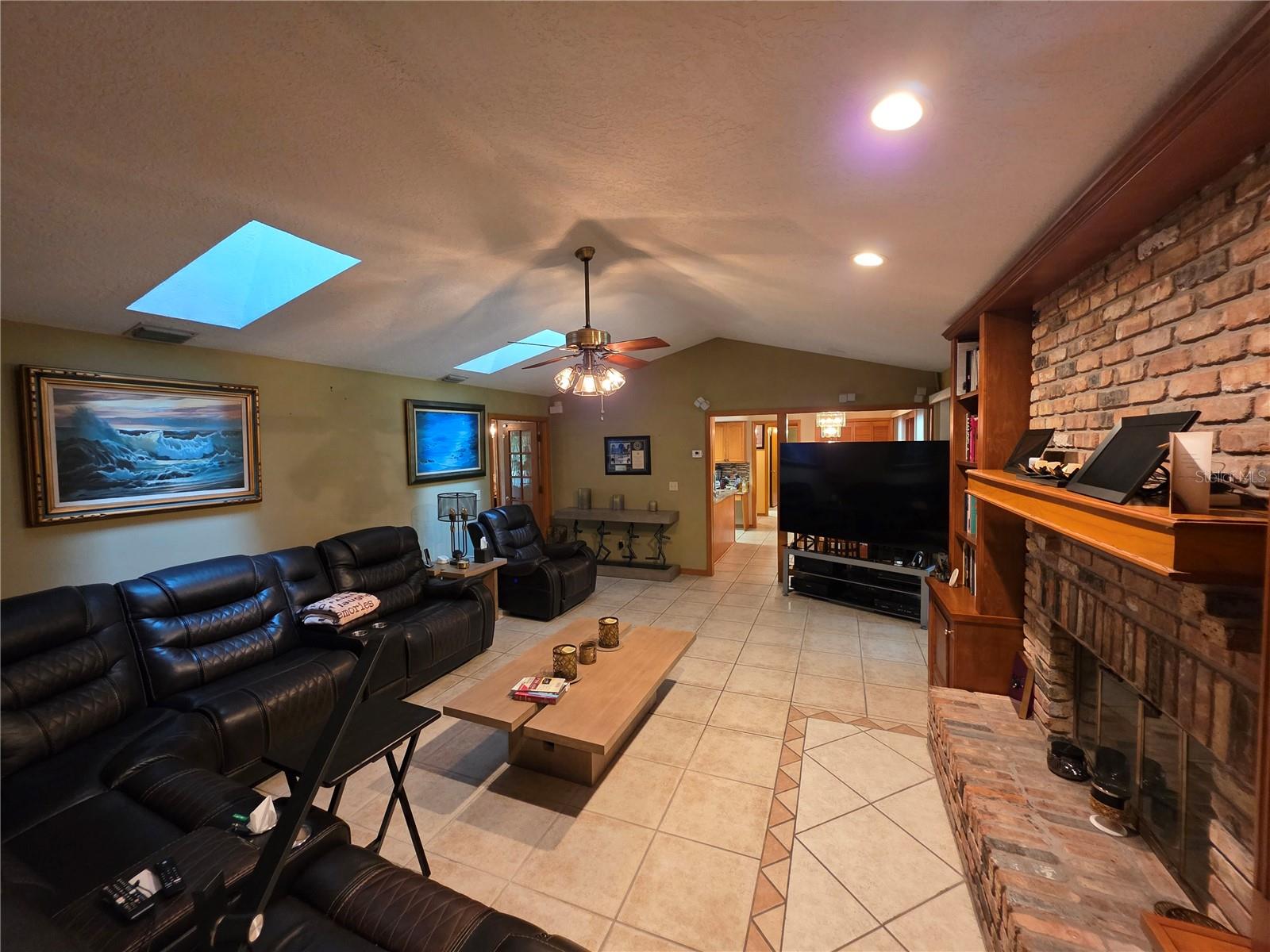 RIVER CREST PH 1 - Residential