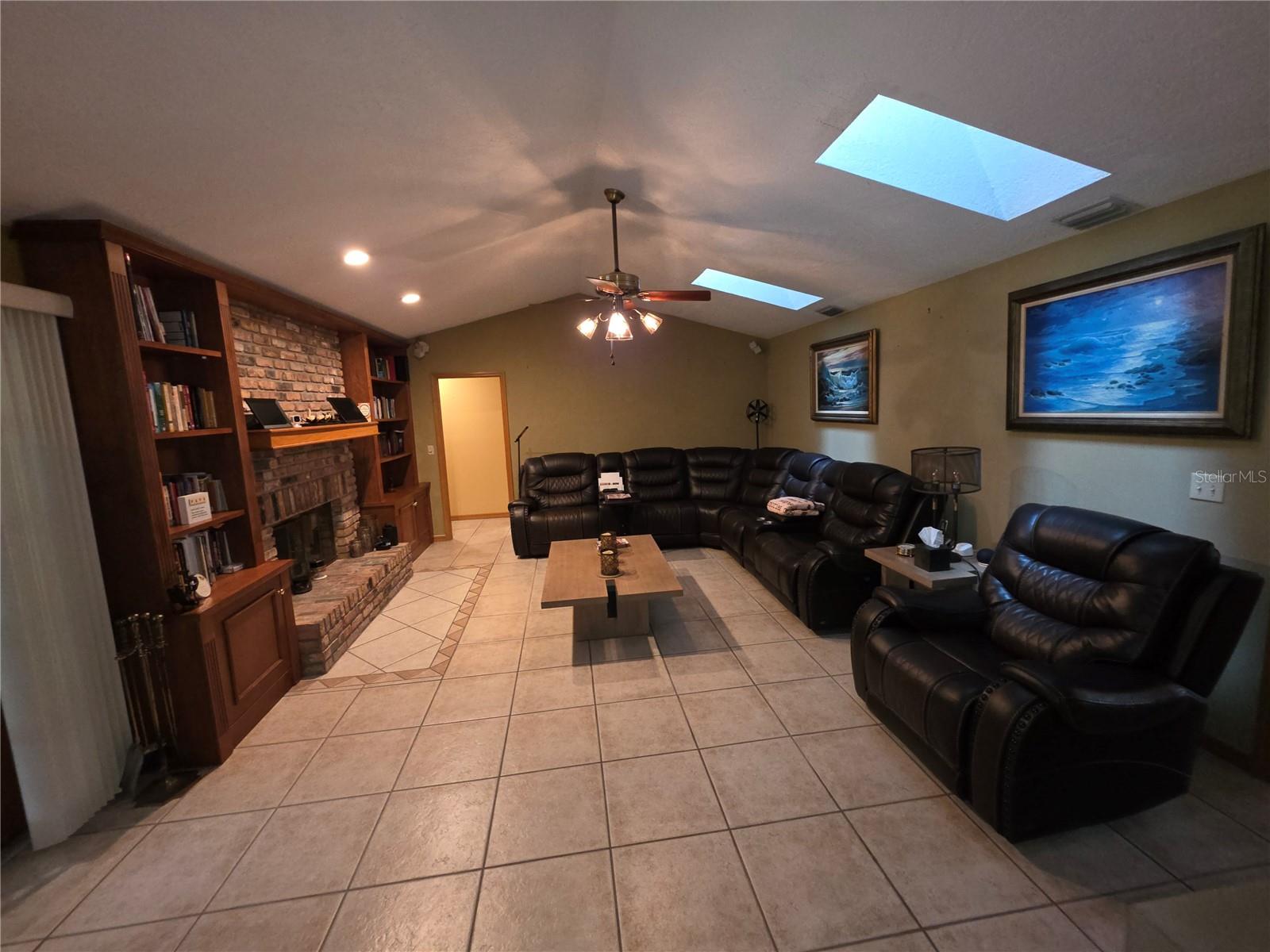 RIVER CREST PH 1 - Residential