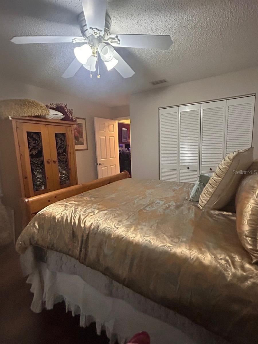 ON TOP OF THE WORLD - Residential