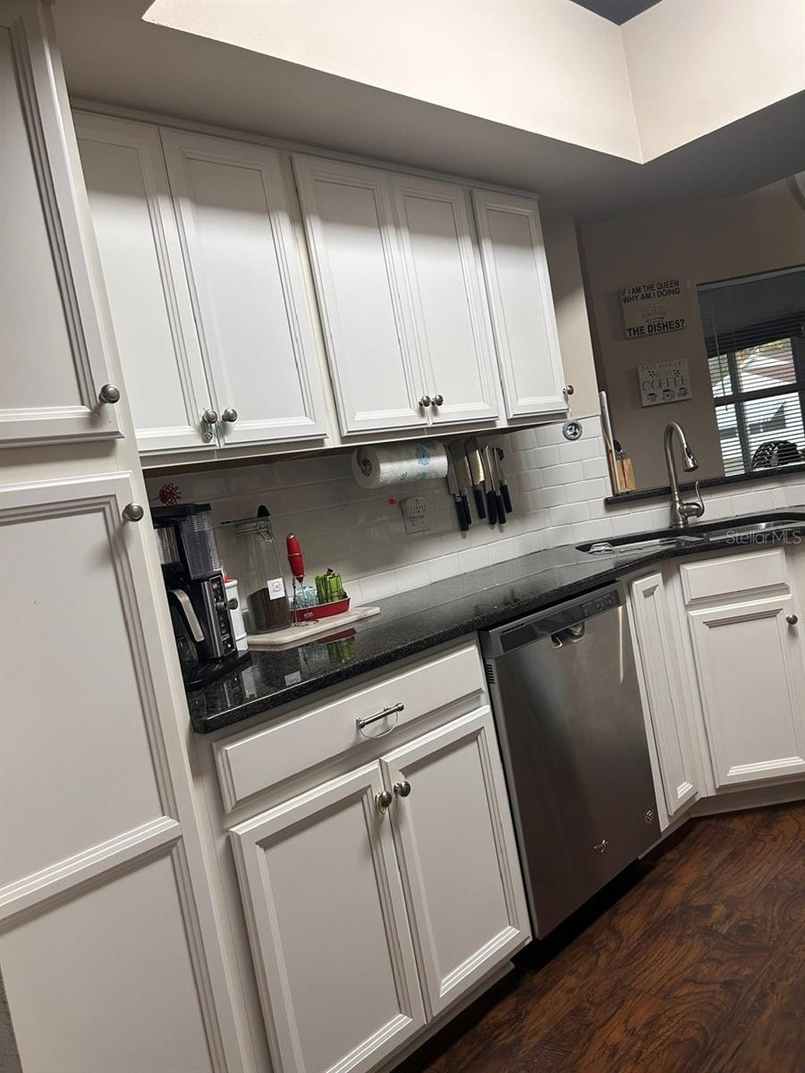 ON TOP OF THE WORLD - Residential