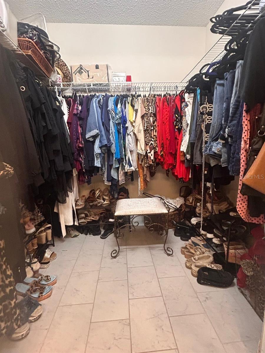 ON TOP OF THE WORLD - Residential