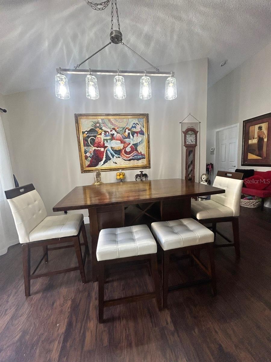 ON TOP OF THE WORLD - Residential