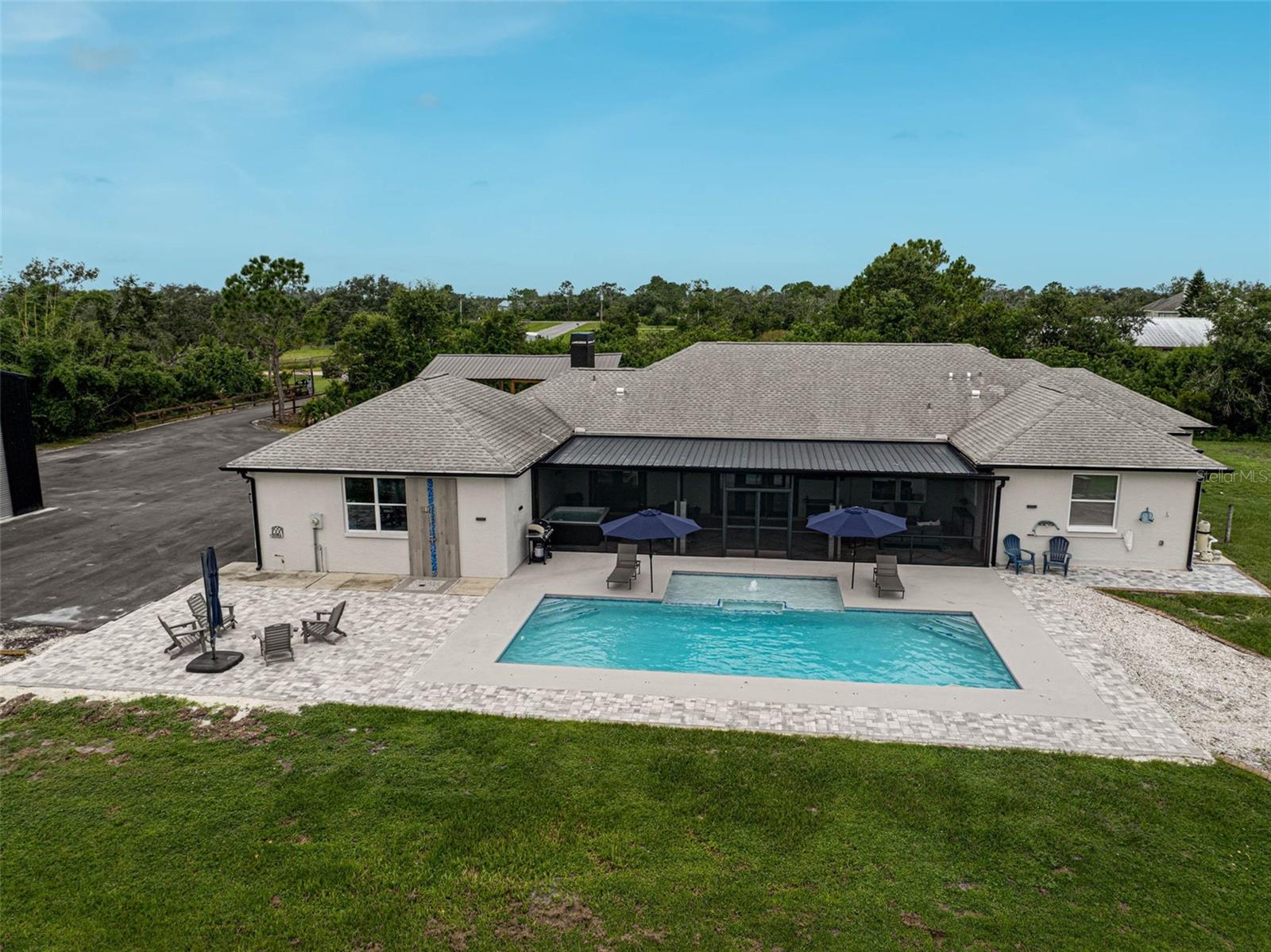 MAGNOLIA HILL - Residential