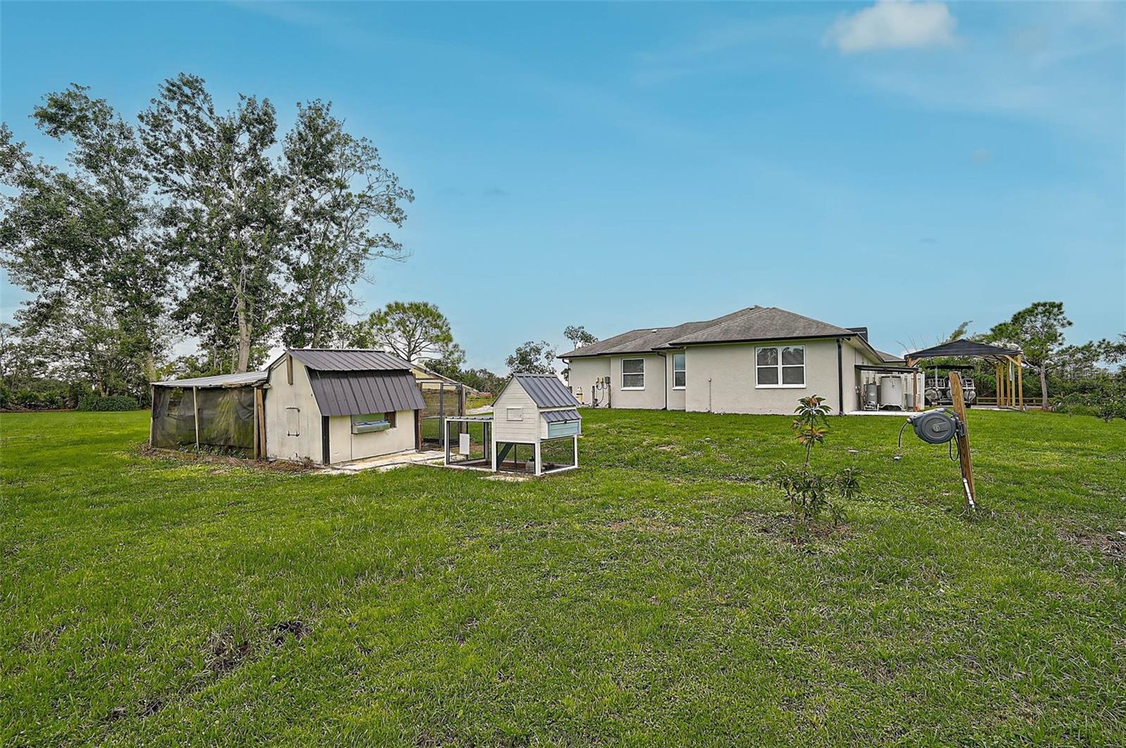 MAGNOLIA HILL - Residential