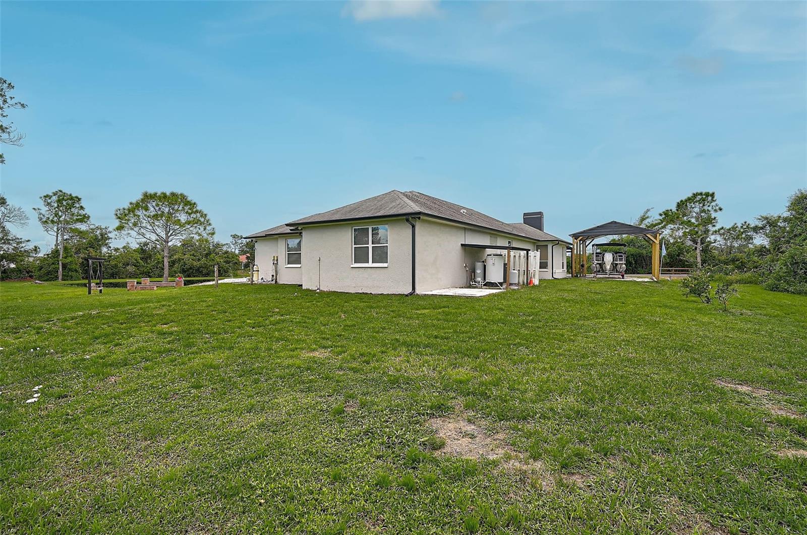 MAGNOLIA HILL - Residential