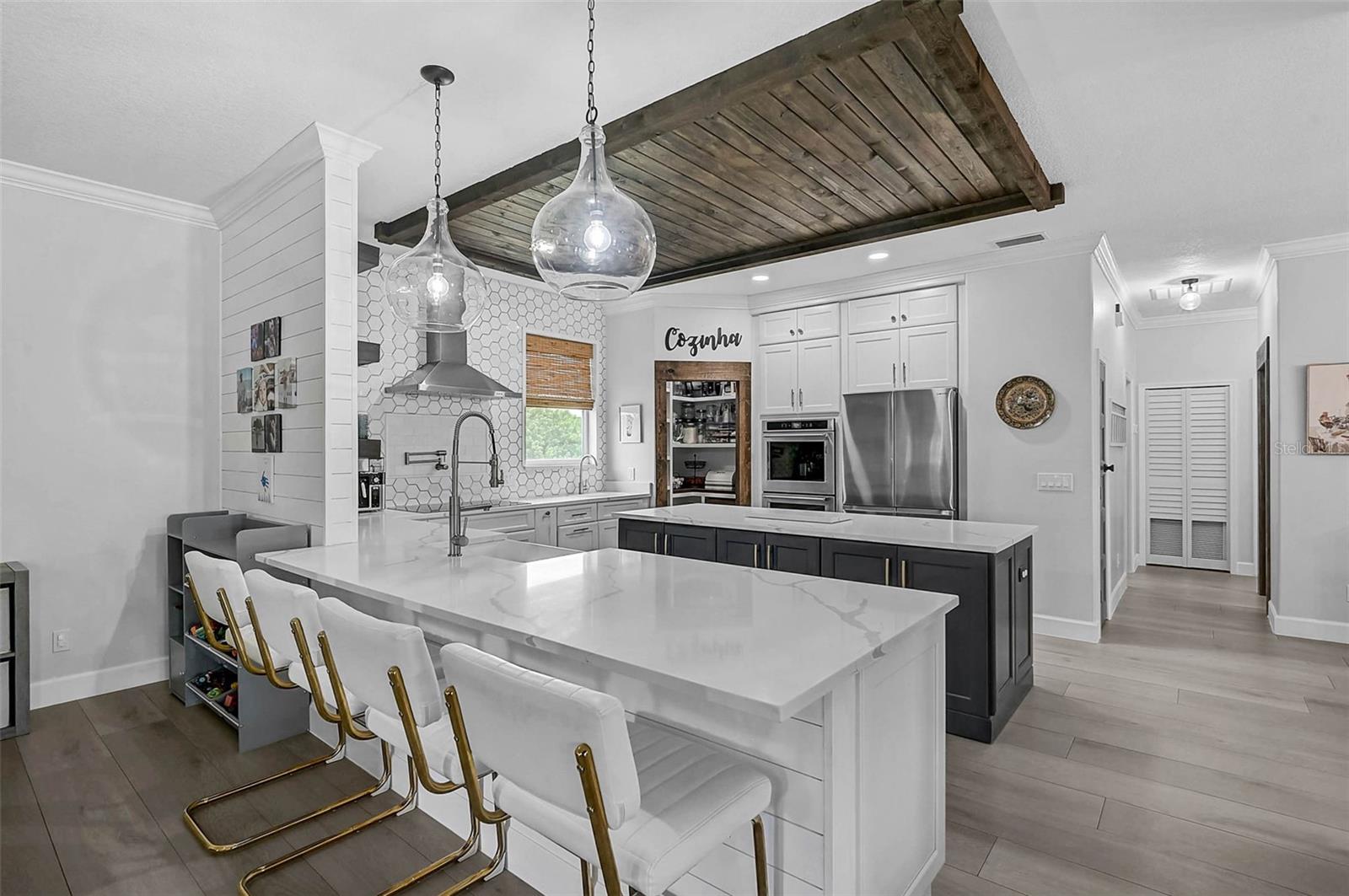 MAGNOLIA HILL - Residential