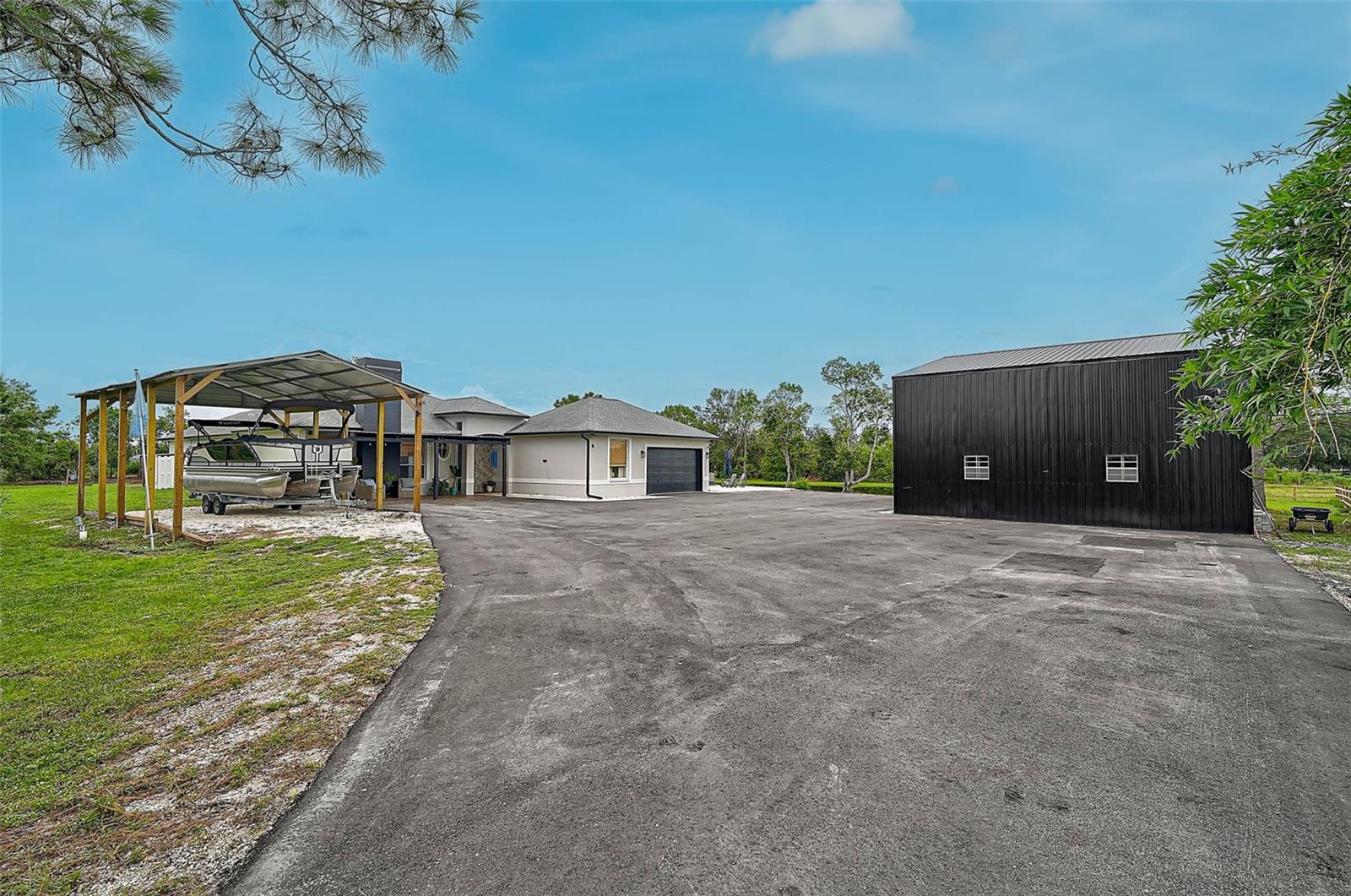 MAGNOLIA HILL - Residential