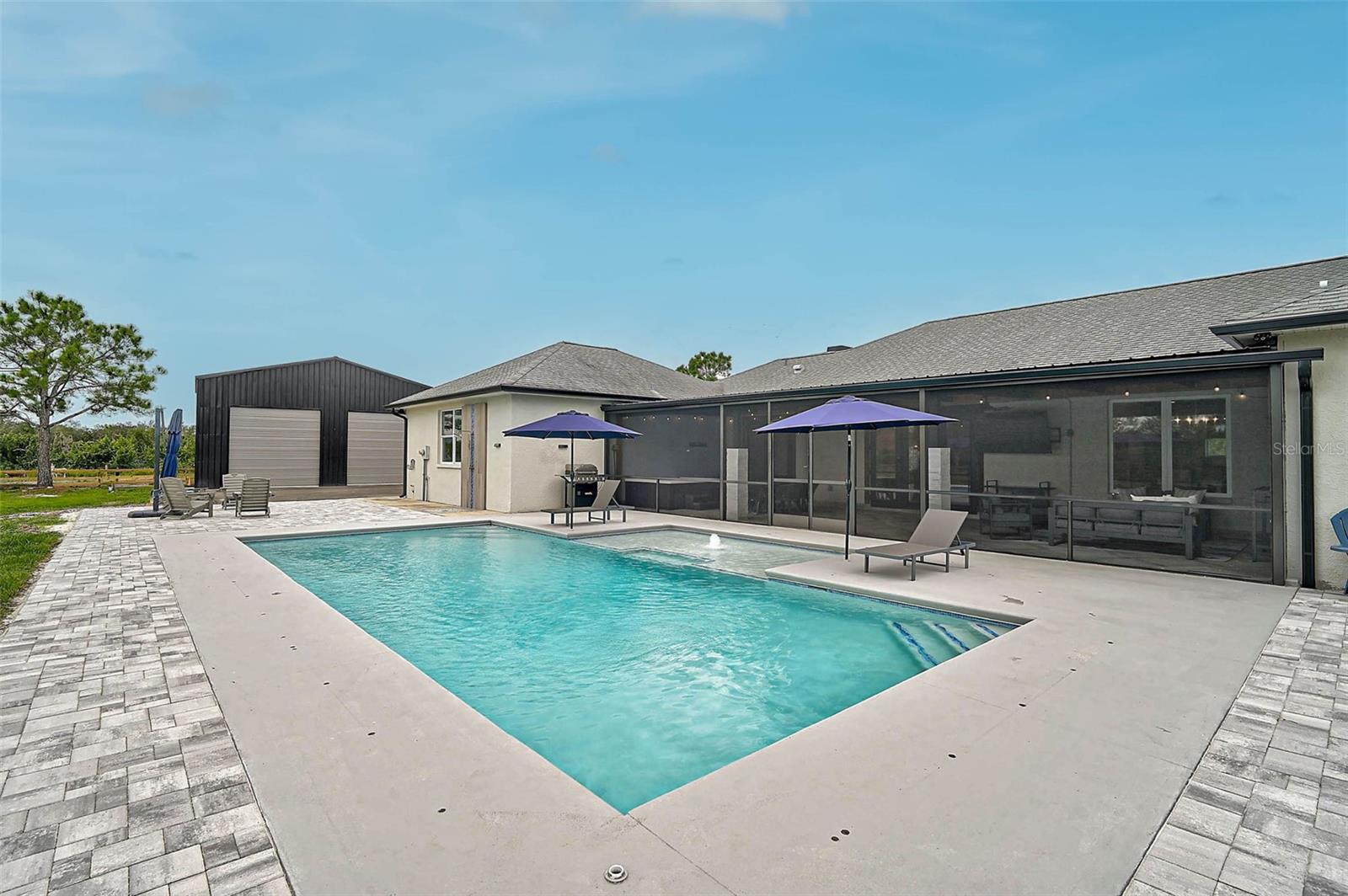 MAGNOLIA HILL - Residential