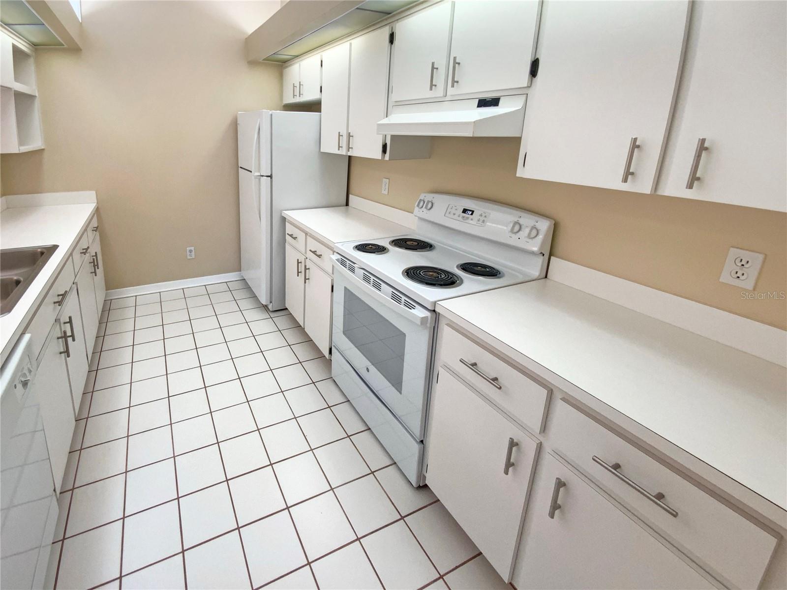 TOWNHOMES OF COUNTRYSIDE - Residential