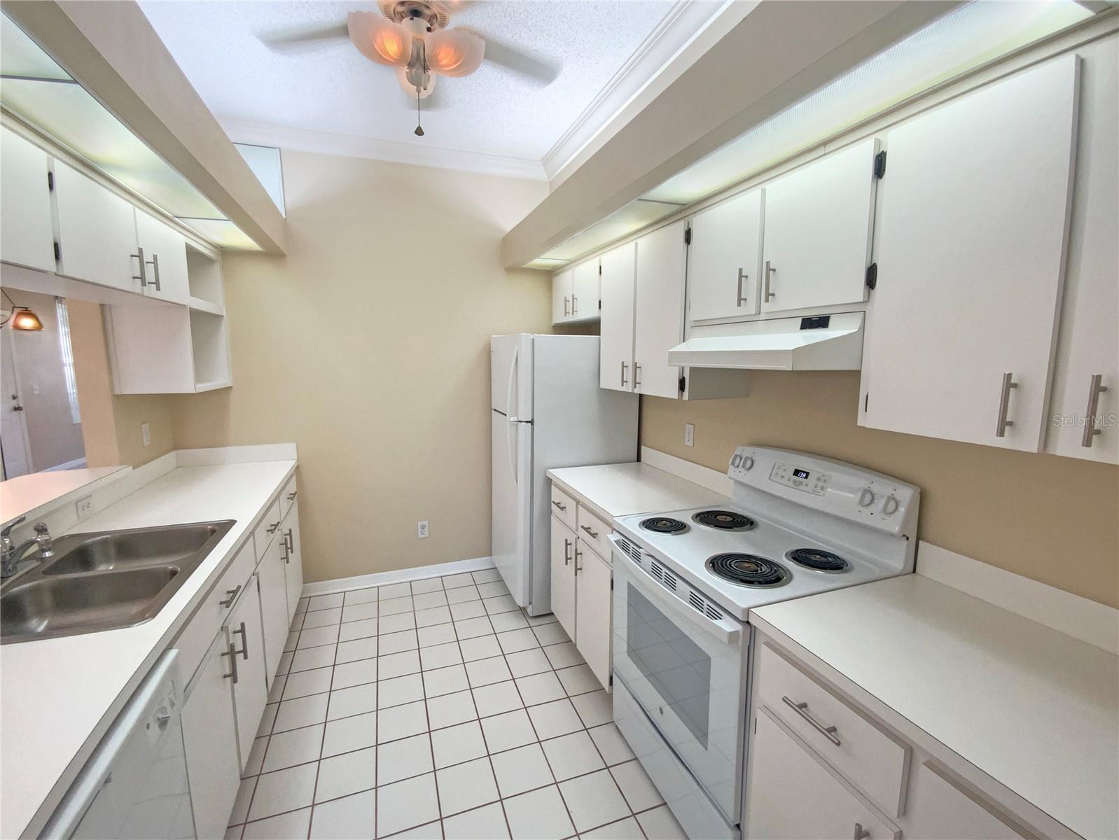 TOWNHOMES OF COUNTRYSIDE - Residential