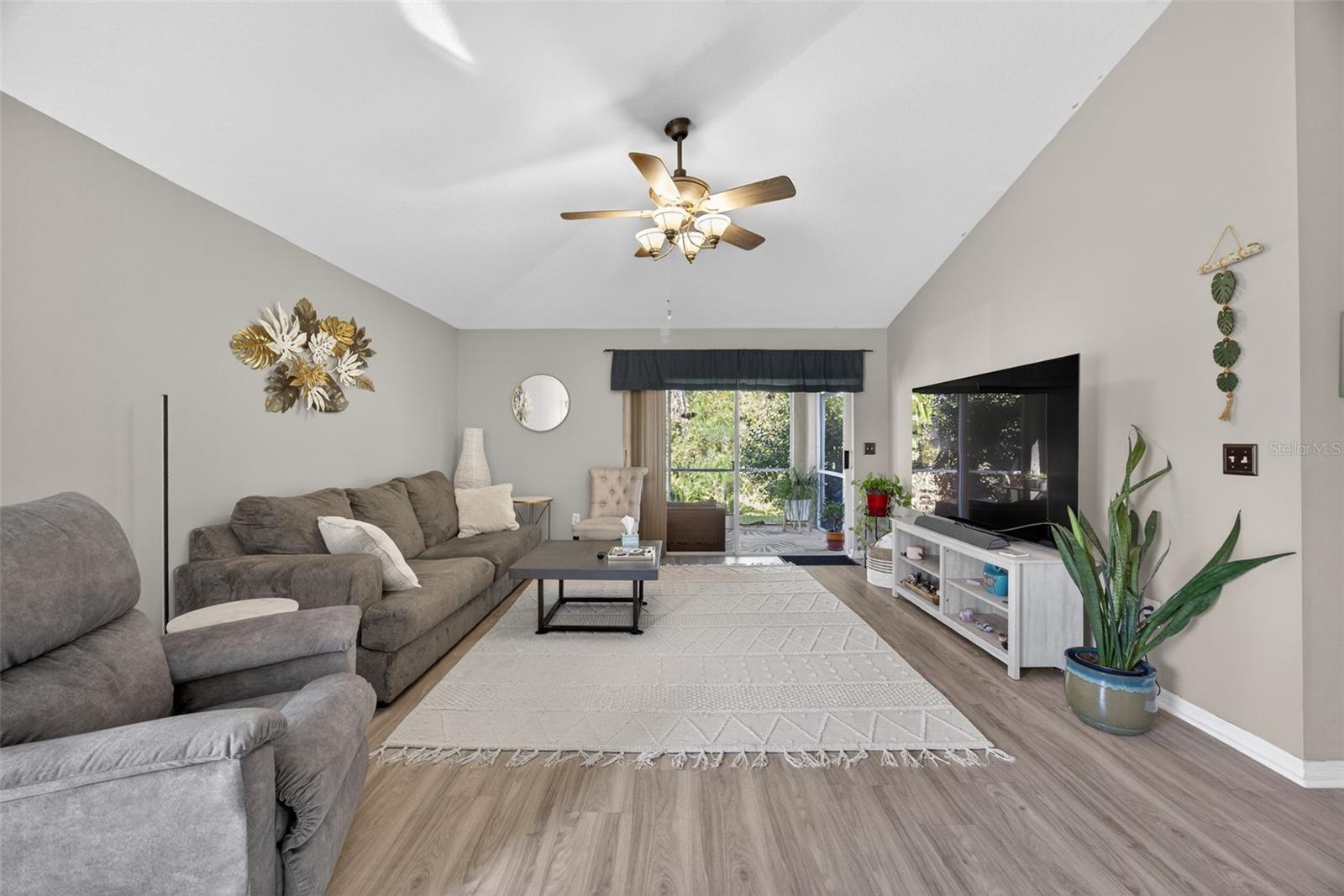 NORTHWOOD - Residential