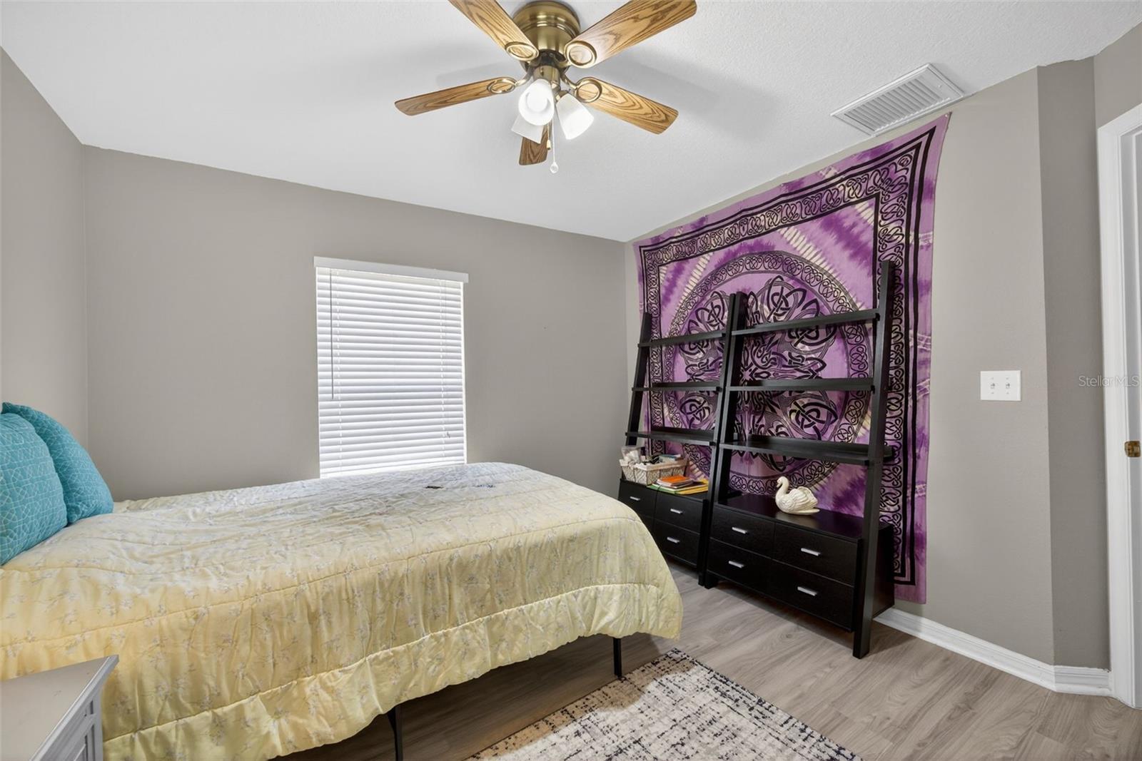 NORTHWOOD - Residential