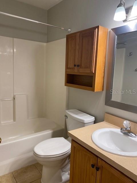 WATERFORD TWNHMS - Residential Lease