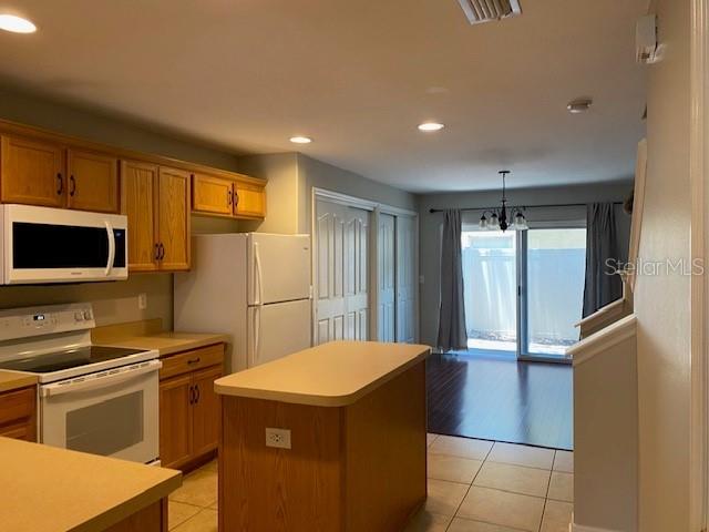 WATERFORD TWNHMS - Residential Lease