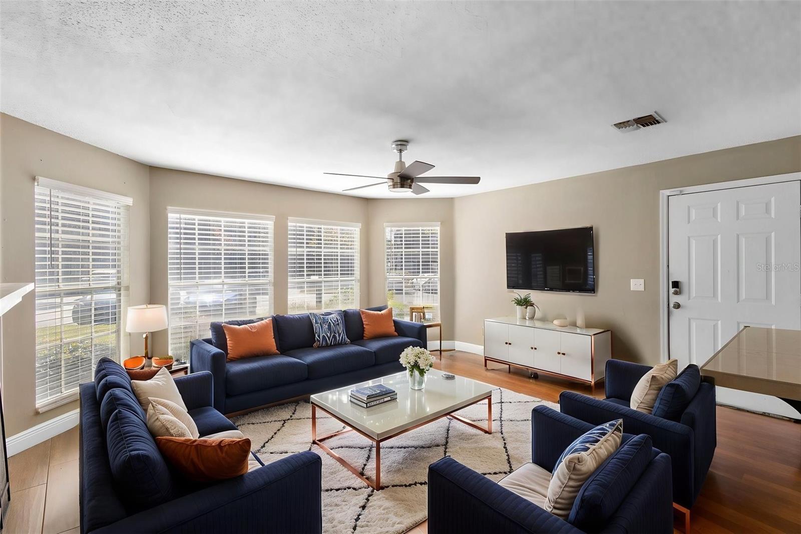 942 BAKEWELL COURT 102