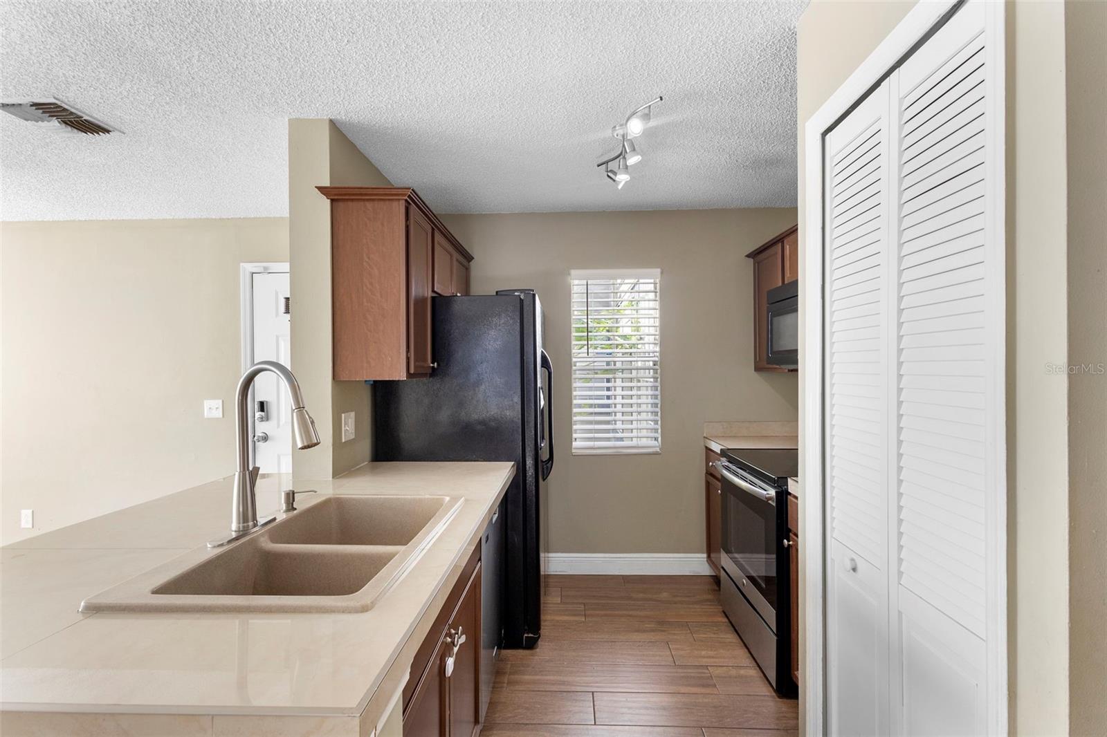 HIDDEN VILLAGE CONDO - Residential