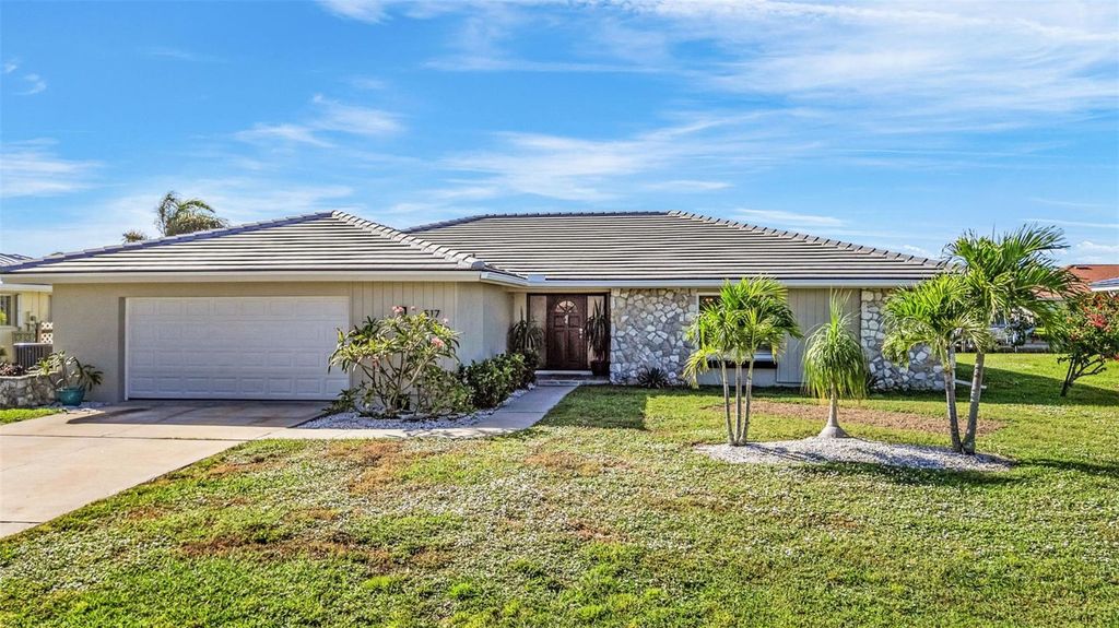 Photo of 517 Belvedere Court, Punta Gorda, FL 33950 (MLS # C7515724)