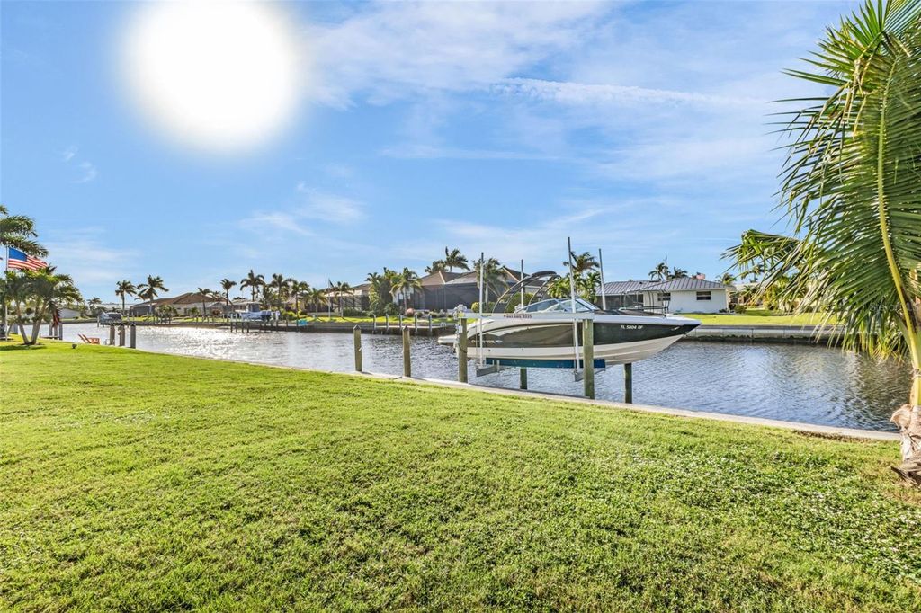 Photo of 517 Belvedere Court, Punta Gorda, FL 33950 (MLS # C7515724)