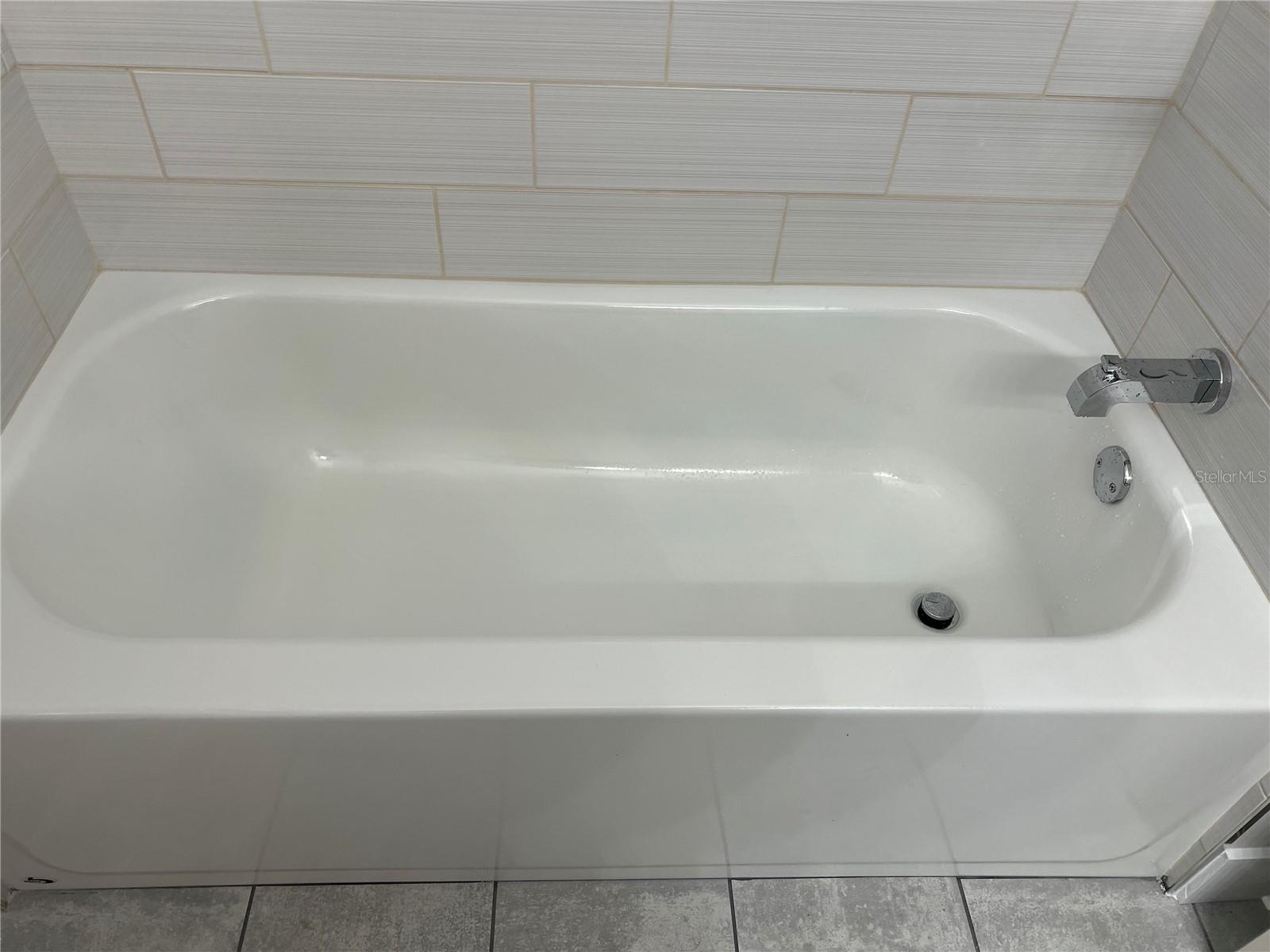 MEADOW LAWN 9TH ADD - Residential Lease