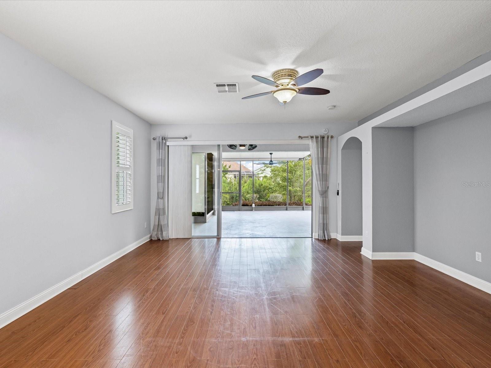GROVES PH 01A - Residential