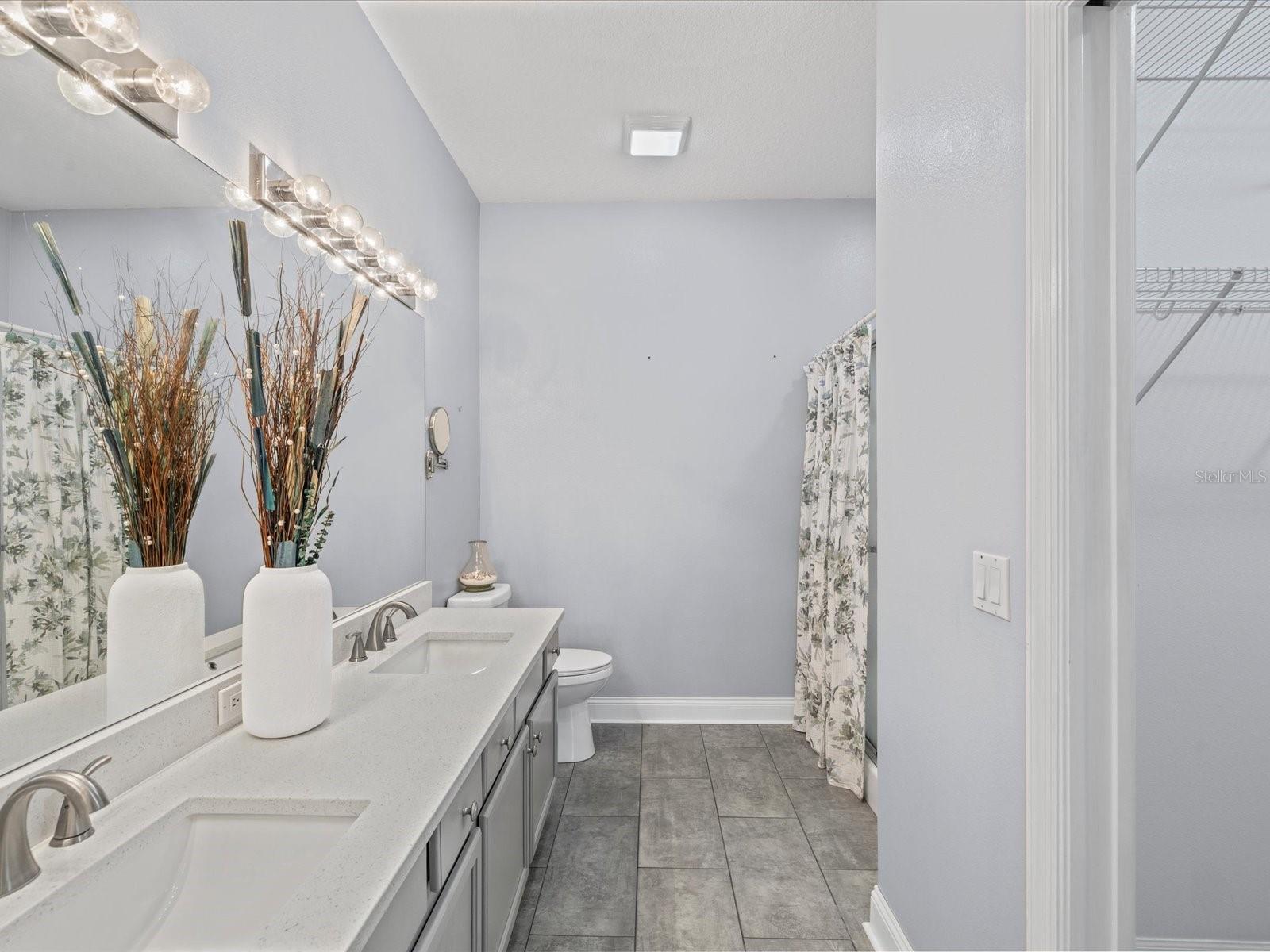 GROVES PH 01A - Residential
