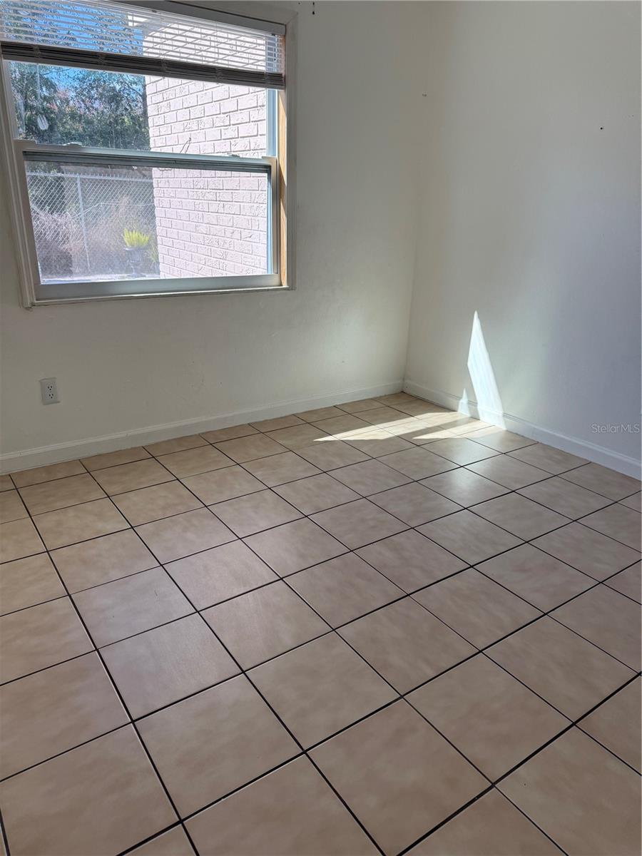 7210 N MANHATTAN AVENUE 2613