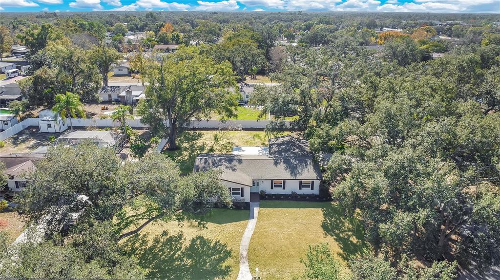 Photo of 619 Marphil Loop, Brandon, FL 33511 (MLS # L4958065)