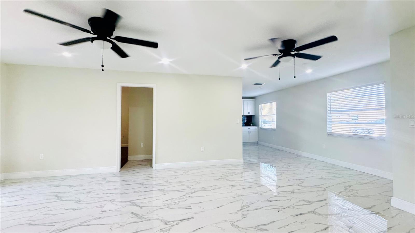 SEVEN SPGS HOMES - Residential Lease