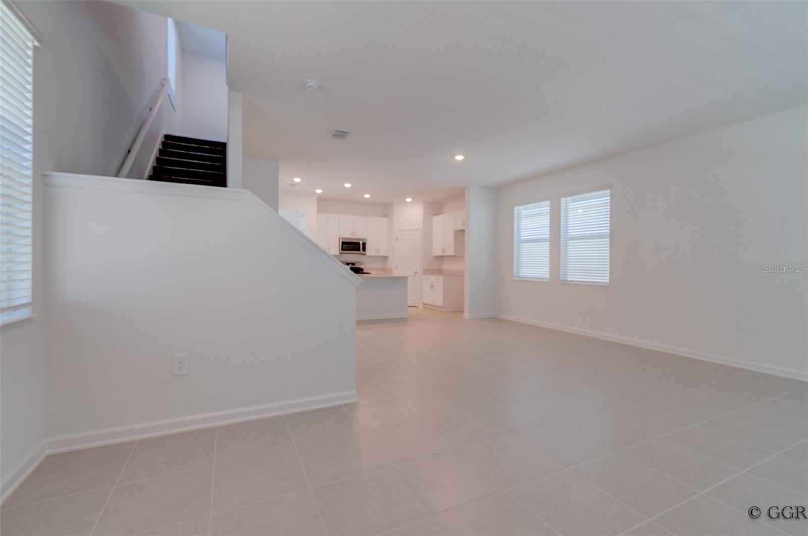 BRONSONS RDG REP - Residential Lease