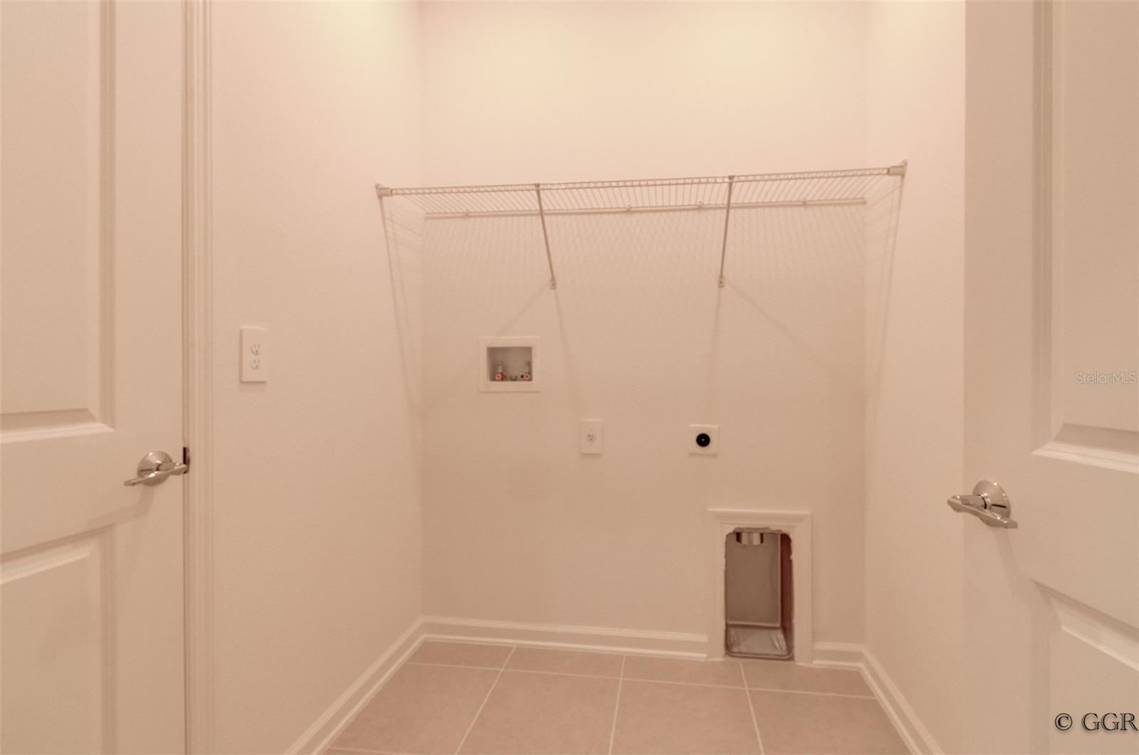 BRONSONS RDG REP - Residential Lease