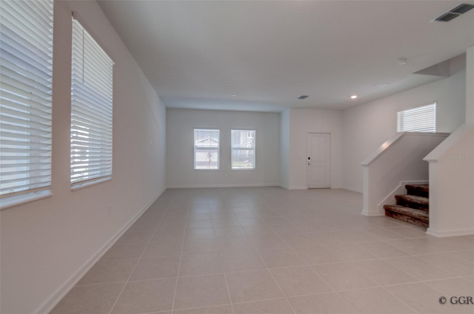 BRONSONS RDG REP - Residential Lease