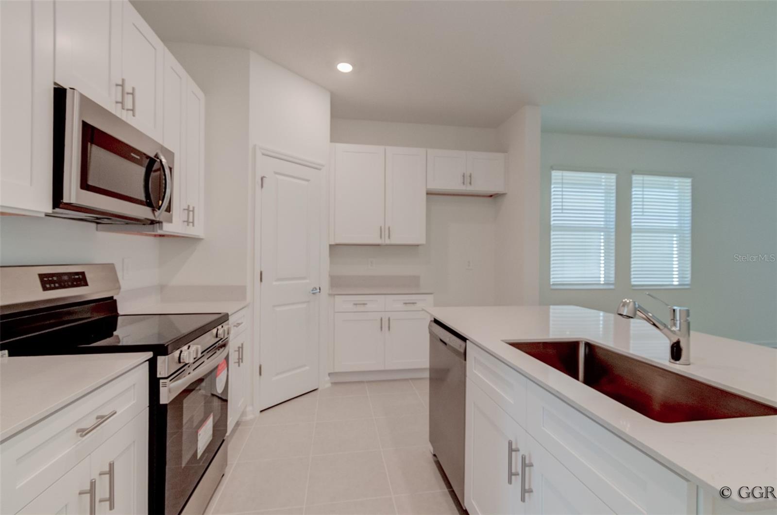 BRONSONS RDG REP - Residential Lease