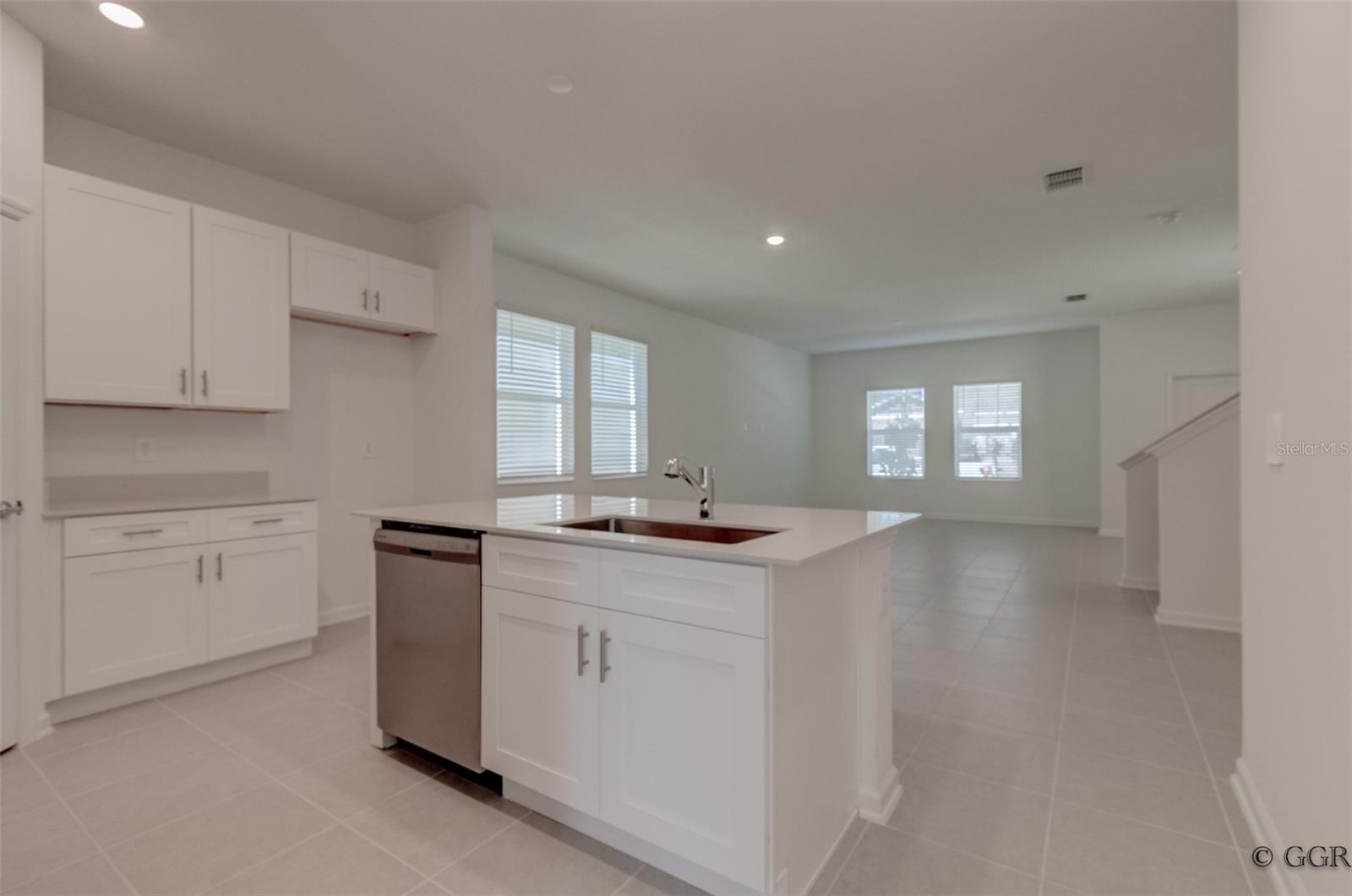 BRONSONS RDG REP - Residential Lease