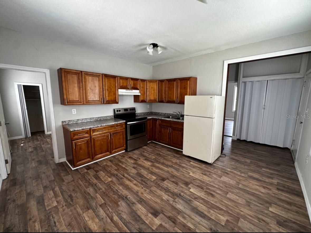 EAST MULBERRY OR A F FLETCHERS ADD - Residential Income